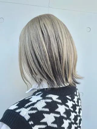 ミディアム カラー もにか🌞原宿/渋谷 🌝ブリーチカラーのヘアスタイル