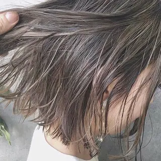 ミディアム ボブ/レイヤー/ ショートcovo代表のヘアスタイル