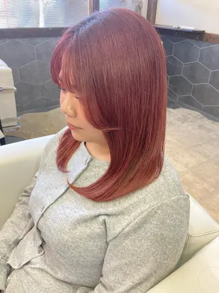 セミロング カラー brooch所属・brooch かな  静岡市/草薙のヘアスタイル