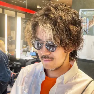 ショート パーマ メンズ メンズヘア特化 崎田 成人のヘアスタイル