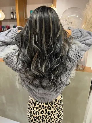 ロング カラー tre/e'所属・橋本 昇平のヘアスタイル