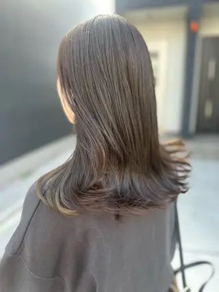 セミロング カラー K Harukaのヘアスタイル