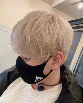 ショート ambleluxe 🌈透明感カラー中野のヘアスタイル