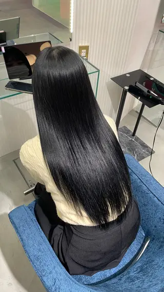 ロング カラー Boxmico. / カカズ コトネのヘアスタイル