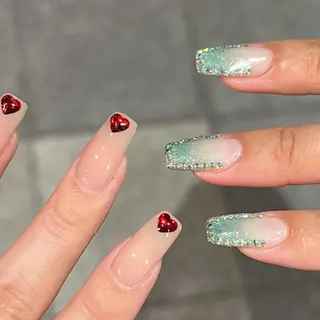 ネイル 佐藤 穂乃香のネイルデザイン