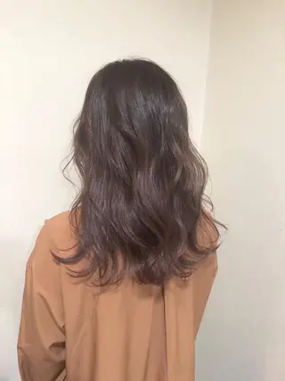 セミロング カラー 工藤 綾華のヘアスタイル