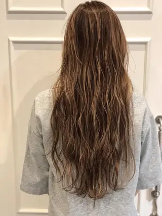 ロング カラー 🫟Blanco🫟 Color&Careのヘアスタイル