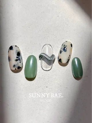 ネイル SUNNY BAE. 🌼MIZUKIのネイルデザイン