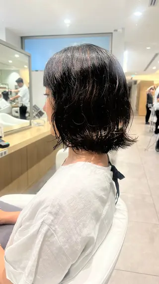 ミディアム パーマ uka スタイリスト 楠本紗己のヘアスタイル
