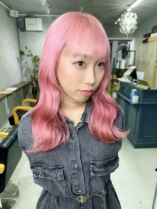 セミロング カラー 名古屋のピンク好き かずくん🦩のヘアスタイル