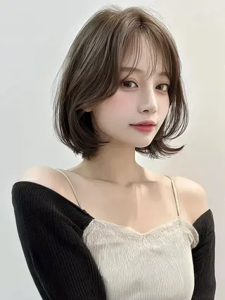 ミディアム カラー 鍋島 美華のヘアスタイル