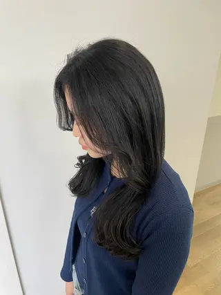 セミロング カラー ayano / 透明感・くすみカラーのヘアスタイル