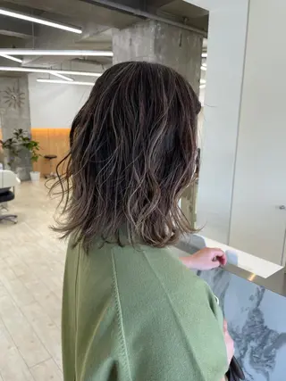 ミディアム 心斎橋/海外レイヤー 募集中三好玲奈のヘアスタイル