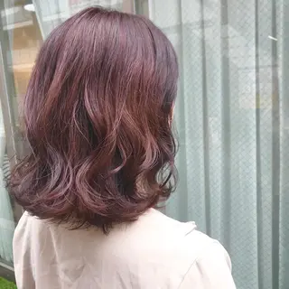 ミディアム カラー いけだ　ひかり ハイライトくびれヘアのヘアスタイル