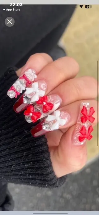 ネイル nail.salon .Reversalのネイルデザイン