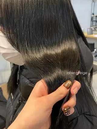 カラー Lomalia Yuzuki*∴のヘアスタイル