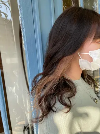 セミロング ブリーチ毛矯正.髪質 改善.髪にドラマをのヘアスタイル