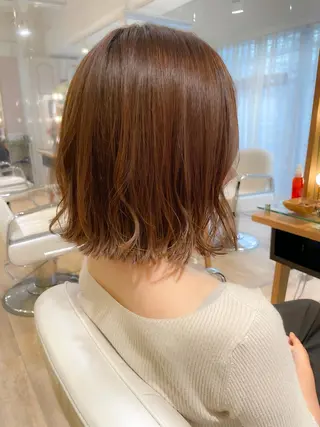 ショート ボブ ブリーチ/miinaのヘアスタイル