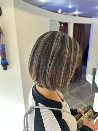 ミディアム glow up by24 稲葉店所属・glow up by 24稲葉/小原大輝のヘアスタイル