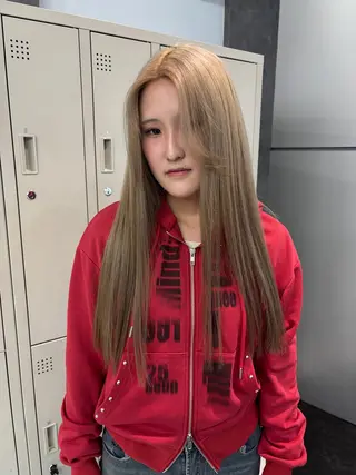 ロング カラー ヘアアレンジ ハッシュカット/ ミルクティー/ みうのヘアスタイル