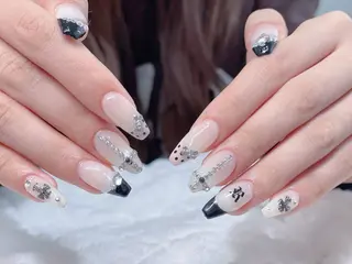 ネイル MOMO CHIのネイルデザイン