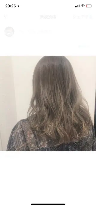 ミディアム 岸川 恭子のヘアスタイル