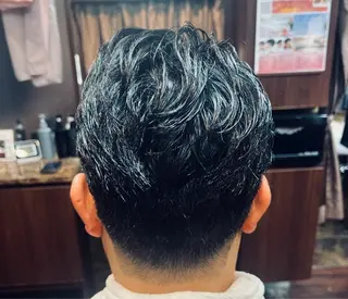 ミディアム メンズ ヒロ銀座バーバーショップ秋葉原店所属・堀 真人のヘアスタイル