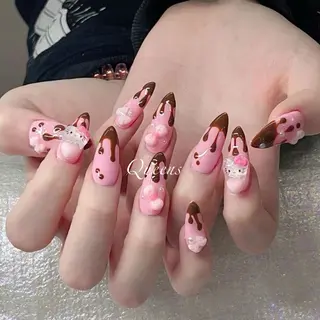 ネイル Queens ゲンのネイルデザイン