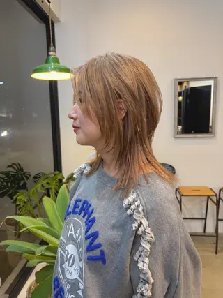 ミディアム plus HAIR いずみのヘアスタイル
