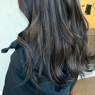 ロング しもかわ かほのヘアスタイル