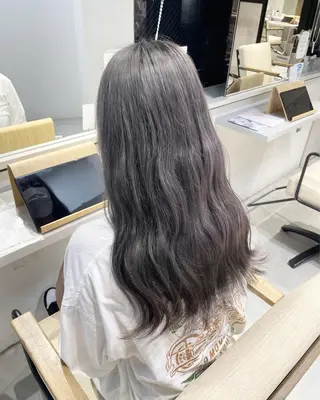 ロング カラー fuka/梅田/ ミルクティーベージュのヘアスタイル