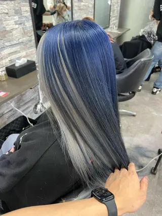 セミロング 艶髪ハイトーンカラー ☆MASAのヘアスタイル