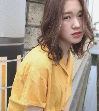 ミディアム カラー 萌花　moeka /韓国/レイヤーのヘアスタイル