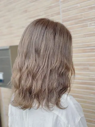 セミロング ank classic hair【アンククラシックヘアー】所属・バレイヤージュ ハイライト　齋藤祐哉のヘアスタイル