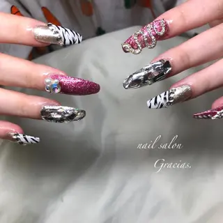 ネイル Gracias. rieのネイルデザイン