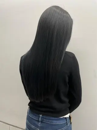 ロング 韓国ネイル🤍 イワサキ　リコ🍒のヘアスタイル