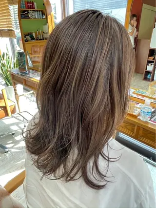 ミディアム カラー Koyuki /代官山のヘアスタイル