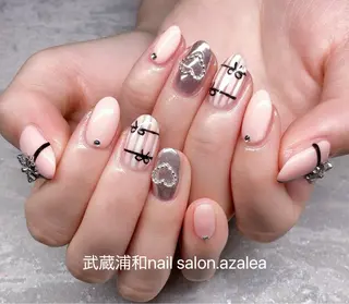 ネイル R inのネイルデザイン