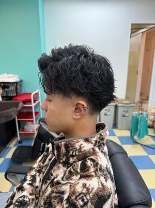 メンズ DAMDEE TOKYO HAIR LOUNGE 新宿店所属・半澤 颯のヘアスタイル