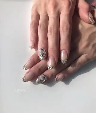 ミディアム Lunenail所属・Lune nailのネイルデザイン