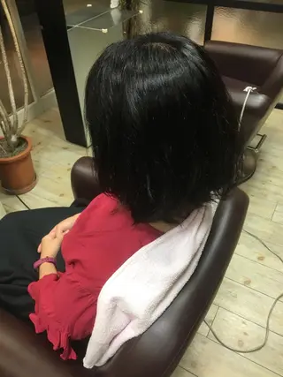 カラー イズム所属・野崎 勝嗣のヘアスタイル