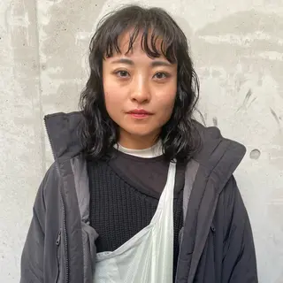 ミディアム パーマ ホリケ アオイのヘアスタイル