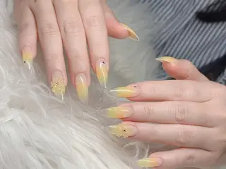 ネイル Lee Nailsのネイルデザイン