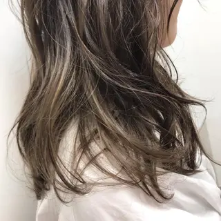 セミロング カラー HARUNA🤍 大人ショートヘアのヘアスタイル