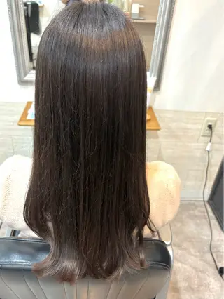 ロング 堀川 希歩のヘアスタイル