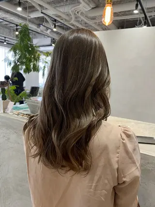 カラー 佐藤 香苗のヘアスタイル