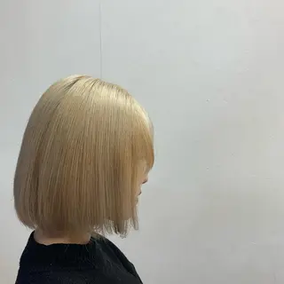 ショート カラー カネコ ユカリのヘアスタイル