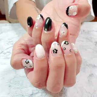 ネイル マジョリカ ブルーのネイルデザイン