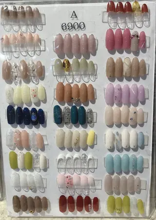 ネイル 白井 晴香のネイルデザイン