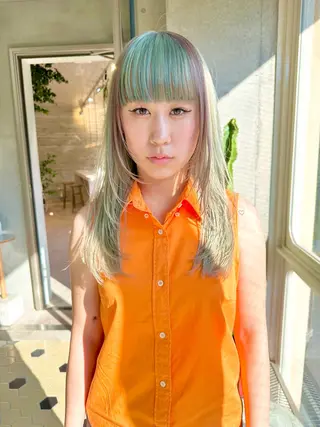 セミロング カラー kai .のヘアスタイル